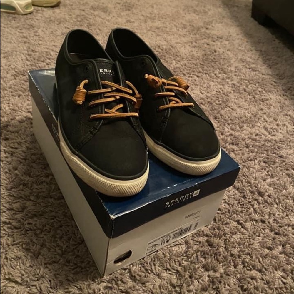 Sperry Leather Tennis Shoes